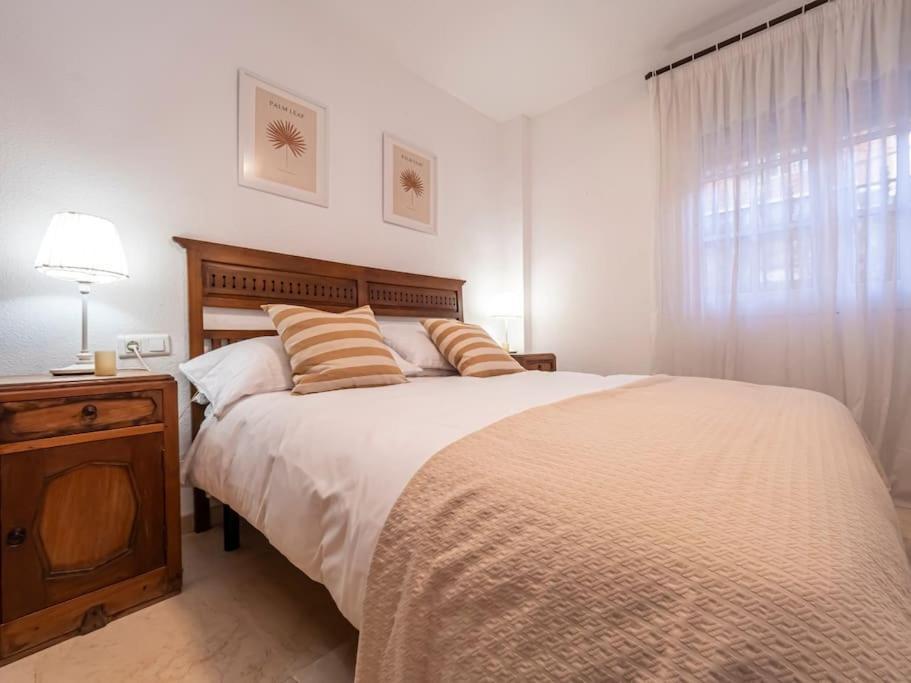 Tranquilo Y Bonito Apartamento A 10 Min Del Centro Malaga Bagian luar foto