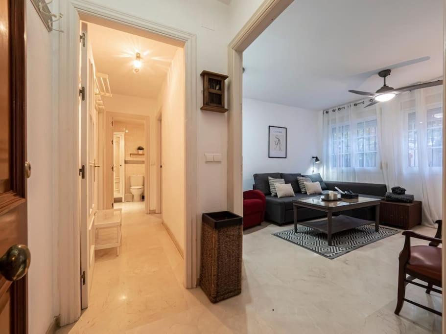 Tranquilo Y Bonito Apartamento A 10 Min Del Centro Malaga Bagian luar foto