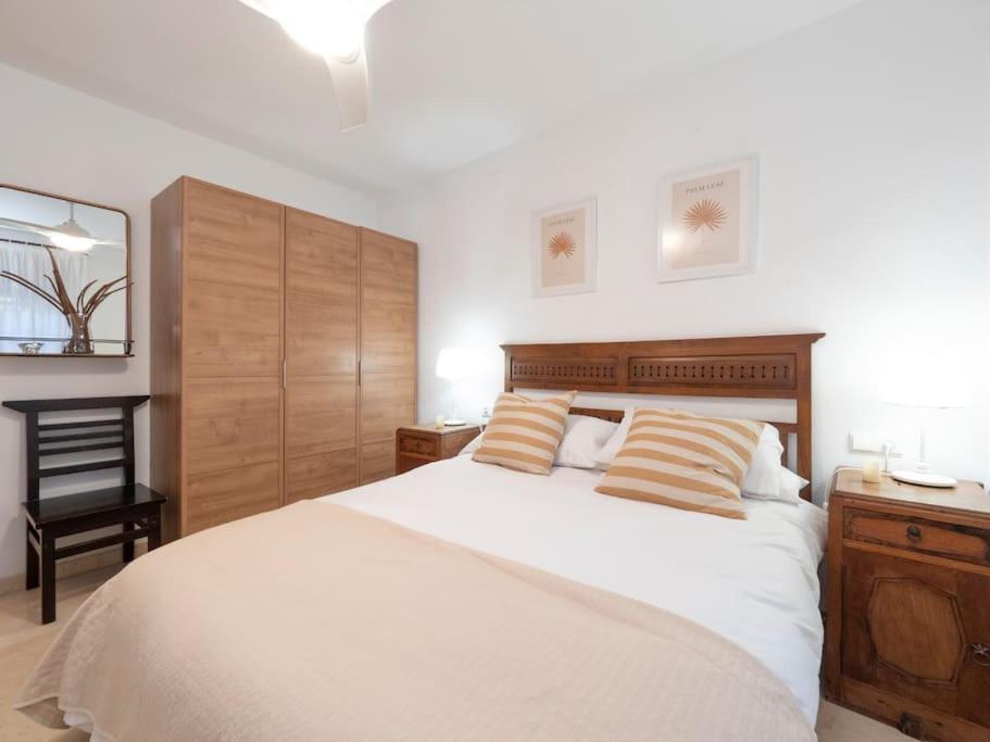 Tranquilo Y Bonito Apartamento A 10 Min Del Centro Malaga Bagian luar foto