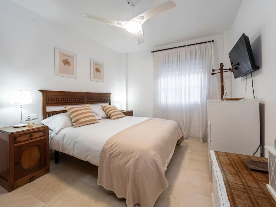 Tranquilo Y Bonito Apartamento A 10 Min Del Centro Malaga Bagian luar foto