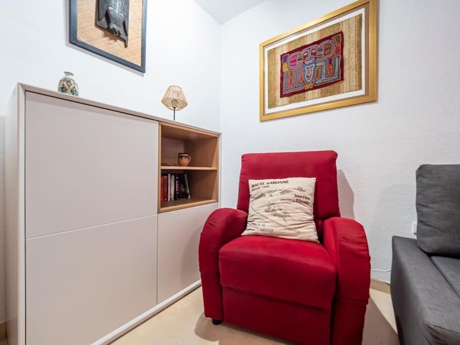 Tranquilo Y Bonito Apartamento A 10 Min Del Centro Malaga Bagian luar foto