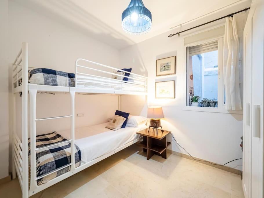 Tranquilo Y Bonito Apartamento A 10 Min Del Centro Malaga Bagian luar foto