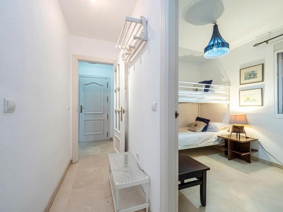 Tranquilo Y Bonito Apartamento A 10 Min Del Centro Malaga Bagian luar foto